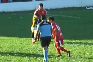 Recibió un golpe muy fuerte durante un partido y debieron extirparle un testículo