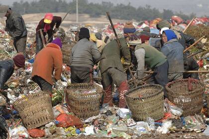 Recicladores de basura en la provincia china de Anhui