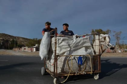 Recicladores jóvenes en el conurbano