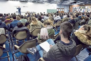 Aunque bajó posiciones, una universidad argentina integra el club de las 100 mejores del mundo