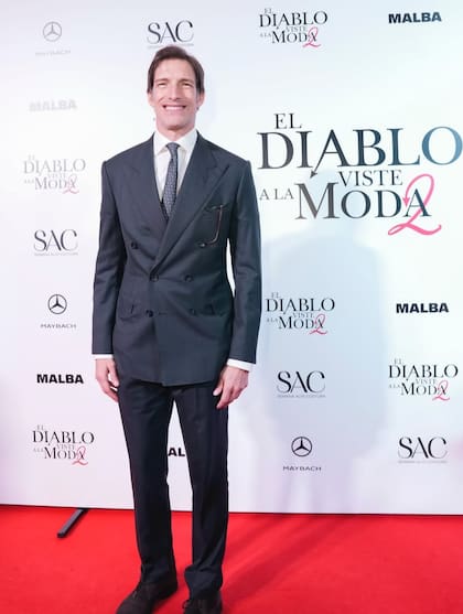 Reciente conductor de el Martín Fierro de la Moda, Iván de Pineda en la Gala Couture de El Diablo Viste a la Moda 2