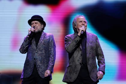 Recital de Sabina y Serrat en el Movistar Arena