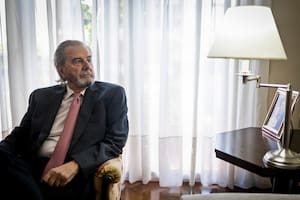 Juan Carlos Maqueda, exjuez de la Corte Suprema de la Nación, recibe el premio Pluma de Honor 2026