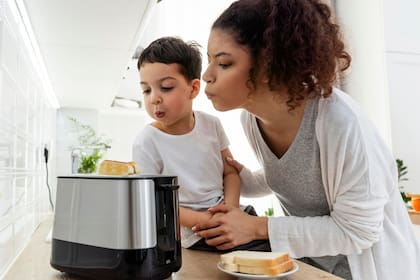 Recordá desenchufar la tostadora después de cada uso. Esto ayudará a prevenir incendios (imagen ilustrativa)