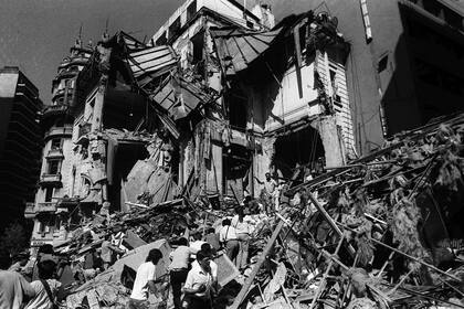 A 25 años del atentado a la embajada de Israel, un pedido de justicia