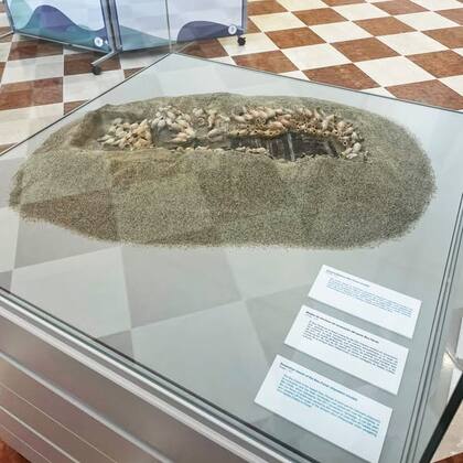 Recreación miniatura del sitio donde se alojan las ánforas