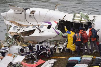 Recuperaron partes del avión