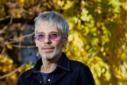 "Recuperé una banda de músicos argentinos con los que había tocado hace como 10 años, y aquí estamos", cuenta Ariel Rot