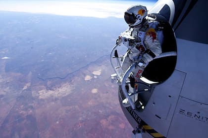 Felix Baumgartner usó técnicas de visualización para ayudarlo a superar sus pensamientos negativos durante su salto en paracaídas sin precedentes