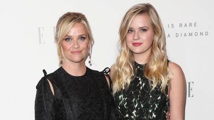 Reese Witherspoon fue con su hija Ava Phillippe al evento