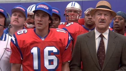 Reeves fue uno de los responsables de que Hackman formara parte del elenco de The Replacements (2000)