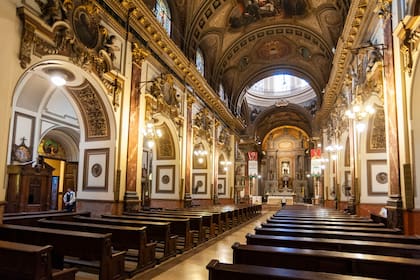 Refaccionaron la iglesia Nuestra Señora de Balvanera en el barrio de Once