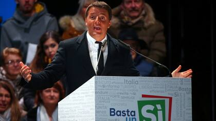 Referéndum en Italia: Matteo Renzi ya votó y ahora espera que se resuelva su futuro