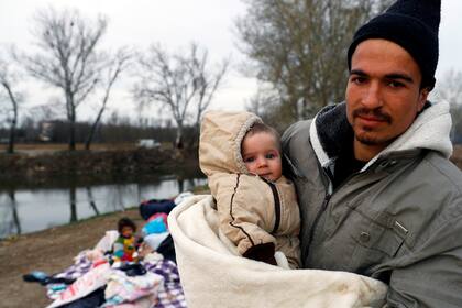 Refugiados sirios huyeron de la violencia a Turqua