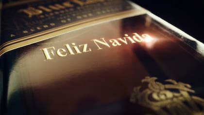 Regalar un whisky es regalar una experiencia. Es un regalo que se consume, compartiéndolo en un momento especial o para vivir una experiencia de sabor y sensaciones única.