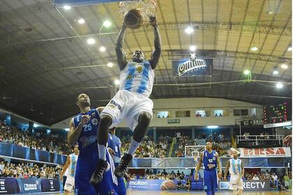 Regatas debutó con autoridad en la Liga de las Américas