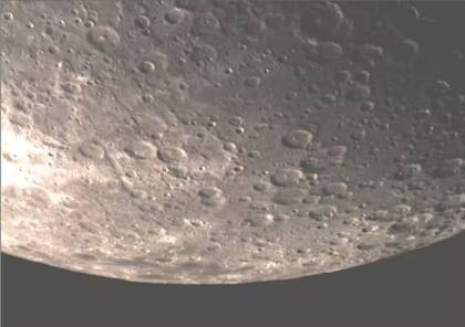 Región lunar alrededor del cráter Janssen mostrando el nivel de craterización de la superficie ( J.M. Trigo-Rodríguez)