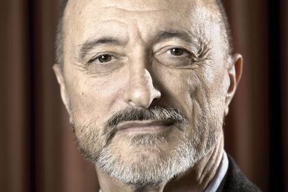 Regresa a Buenos Aires el escritor español para presentar las aventuras de "Revolución", su nuevo libro