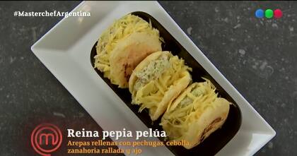 Reina pepia' pelúa, el plato venezolano con el que Catherine Fulop se ganó uno de los delantales negros de la noche en MasterChef Celebrity (Telefe) (Crédito: Captura de video Telefe)