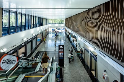 Reinauguraron el aeropuerto de San Juan