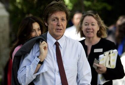 Relajado. Paul McCartney ayer en Yale, donde fue distinguido.