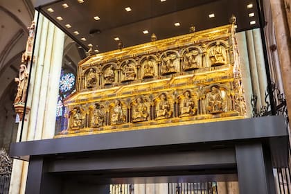 Relicario donde descansan los restos óseos de los tres Reyes Magos