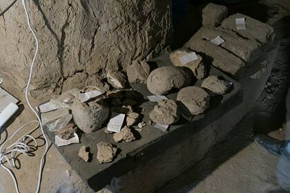 Reliquias culturales desenterradas en la "Ciudad Dorada Perdida" en Luxor, Egipto