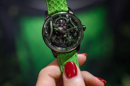 Un reloj de Christophe Claret; la correa está hecha con piel de serpiente