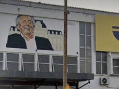 Removieron un mural de Néstor Kirchner en una sede de Correo Argentino