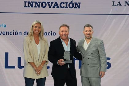 Renaudo junto a los Otero