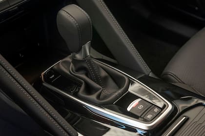 Una característica distintiva de la Renault Koleos es el comando que permite al conductor seleccionar el modo de tracción según la necesidad