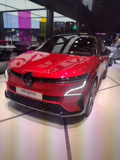 Renault Megane E-Tech, ya en venta en Europa. Llegará a la Argentina en 2023