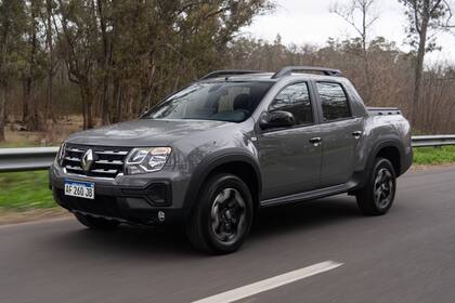 Renault también renovó recientemente su pick up compacta Oroch