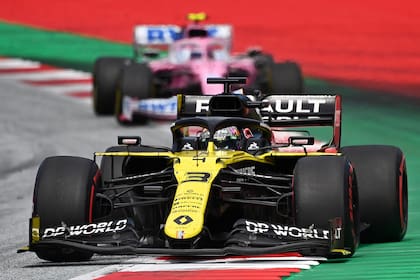 Daniel Ricciardo, la mejor espada de Renault, finalizó octavo en el Gran Premio de Estiria, por detrás de los dos autos de Racing Point; de prosperar la presentación de la marca francesa, la escudería sumaría cuatro puntos extras y el equipo británico perdería 14 unidades