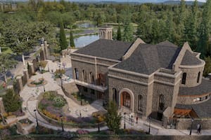 Nueva campaña solidaria para avanzar con las obras de la capilla del “Influencer de Dios”