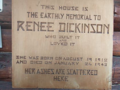 Renée Dickinson. 1912-1943.