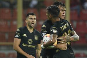 Copa Libertadores: Racing lo dio vuelta y debutó con un triunfo tonificante