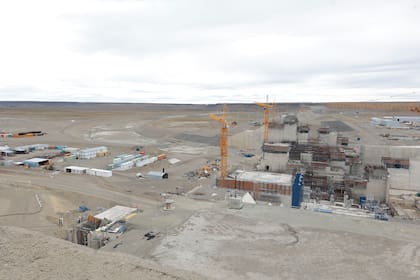 Represa hidroeléctrica La Barrancosa, Santa Cruz