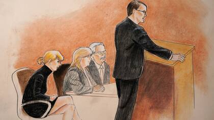 Representación gráfica del juicio. Taylor Swift, junto a su madre y su abogado escuchando los argumentos finales