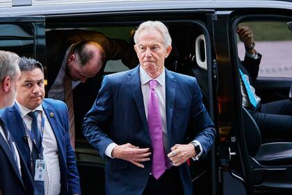 Representantes del JPMorgan y empresarios participan de un evento en el Salón Dorado del Teatro Colón; en la foto, el ex primer ministro inglés, Tony Blair