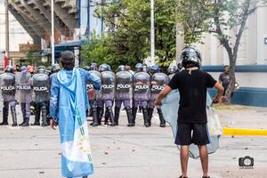 Represión policial durante las protestas en la ciudad de Formosa