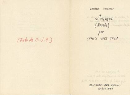 Reproducción de las páginas iniciales del manuscrito de la novela