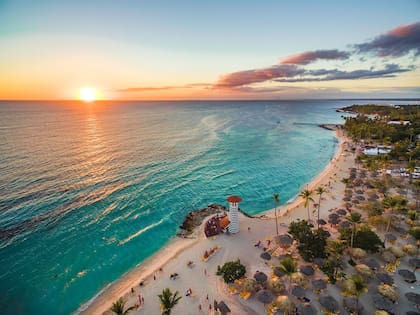 República Dominicana comparte la misma isla con Haití; es un paraíso elegido por turistas de todo el mundo