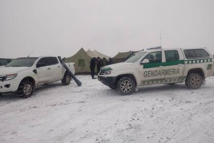 A 2000 metros de altura esperaban unas 4x4 para trasladar a los rescatados que bajaron a pie