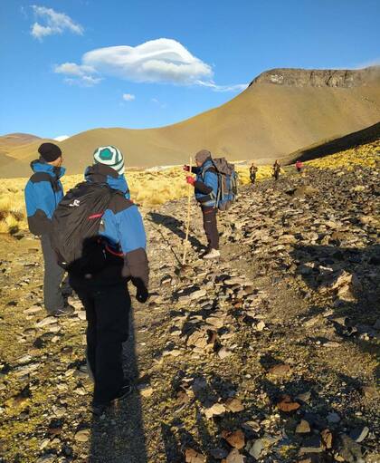 Rescate de dos andinistas franceses en el volcán Ojos del Salado, en Catamarca