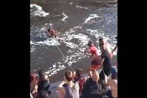 Rescataron a 20 turistas por la creciente del río Mina Clavero