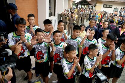 Rescate en Tailandia: los chicos dan una conferencia de prensa antes de volver a sus casas