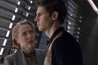 Reseña de cine: “Tron” regresa con una secuela deslumbrante y llena de acción y nostalgia