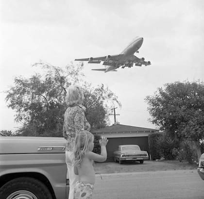 Residentes de Surfridge tras la llegada del Aeropuerto
