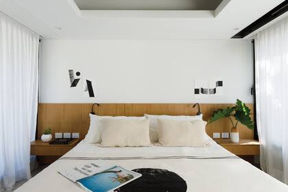 Respaldo y mesas de luz, diseños de César Lago. Acolchado y almohadones (Pezkoi Deco). Obras de arte de Monocopia (Yunta). Alfombras (Caucus). Plantas (Pasionarias del Bajo).